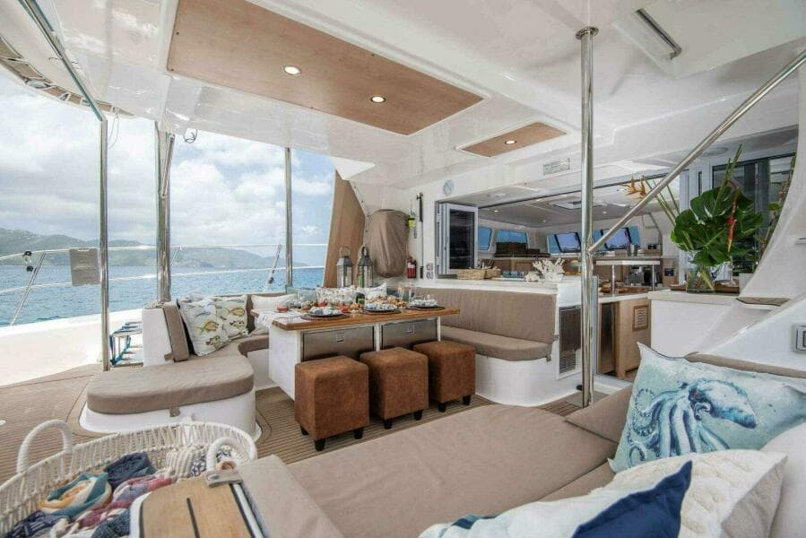 2023 Royal Cape Catamarans 570 Flybridge - Photo 9