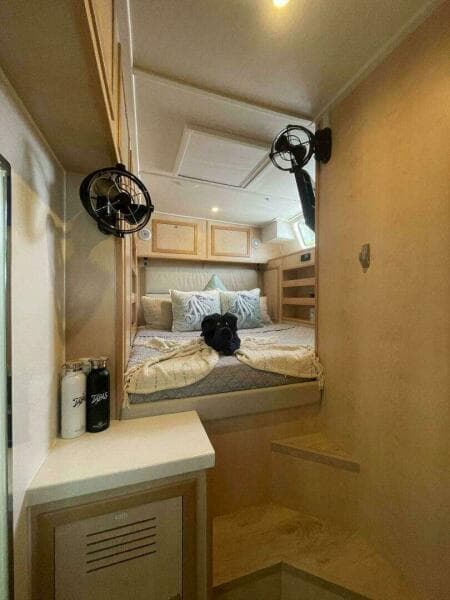 2023 Royal Cape Catamarans 570 Flybridge - Photo 12