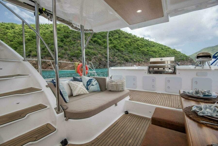 2023 Royal Cape Catamarans 570 Flybridge - Photo 17