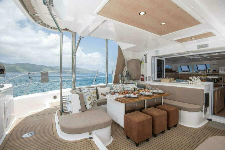 2023 Royal Cape Catamarans 570 Flybridge - Photo 18
