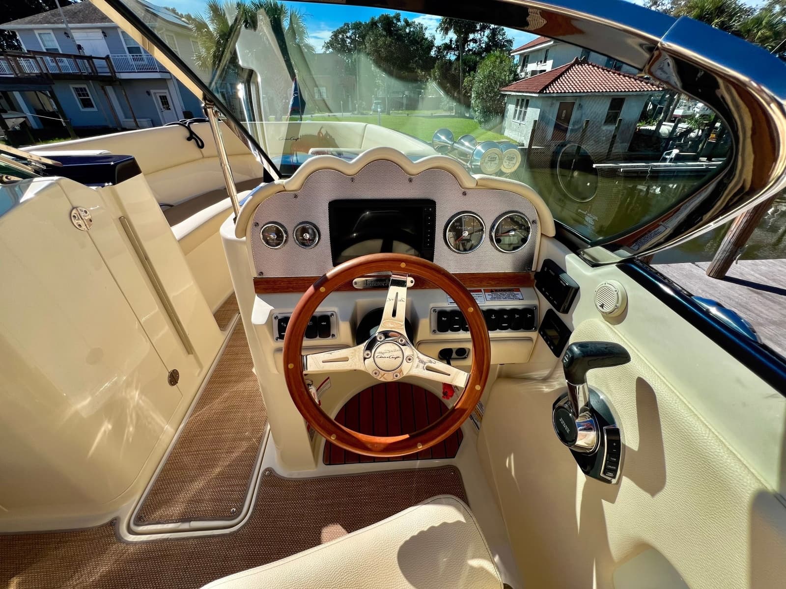 2020 Chris-Craft Launch 27 - Photo 42