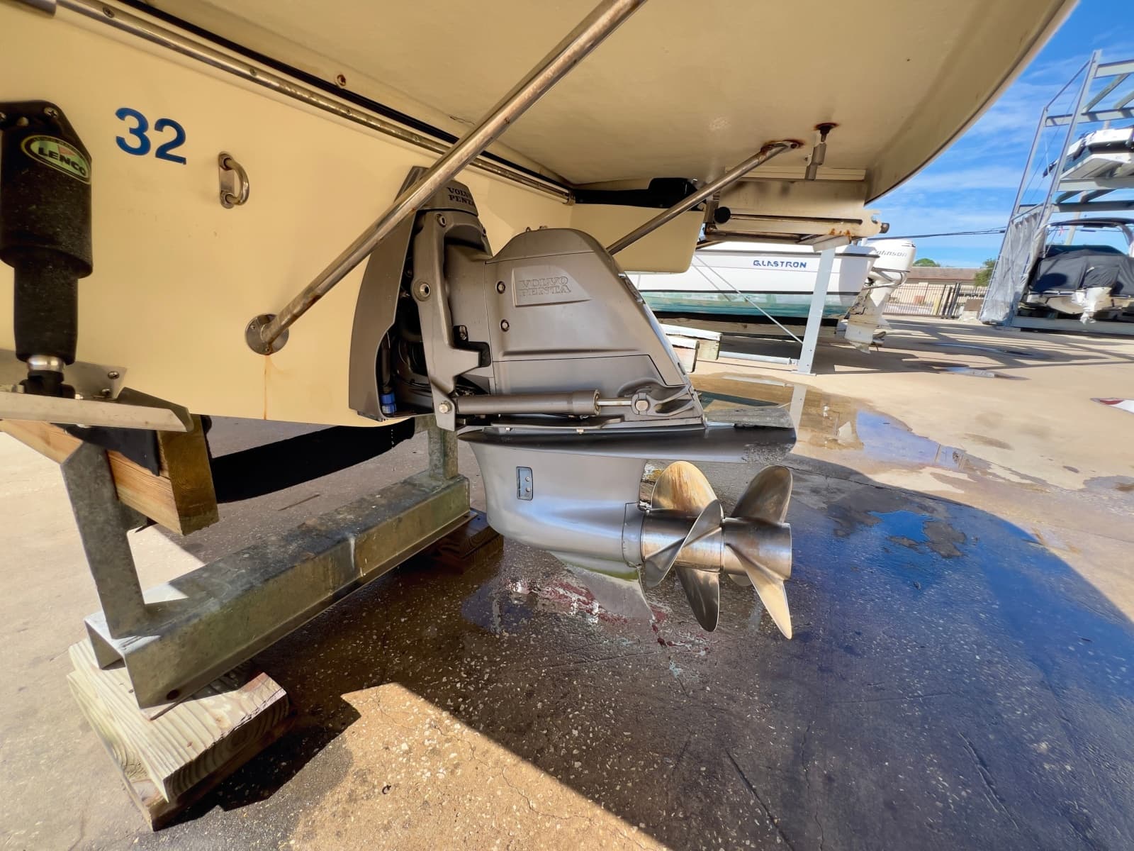 2020 Chris-Craft Launch 27 - Photo 21