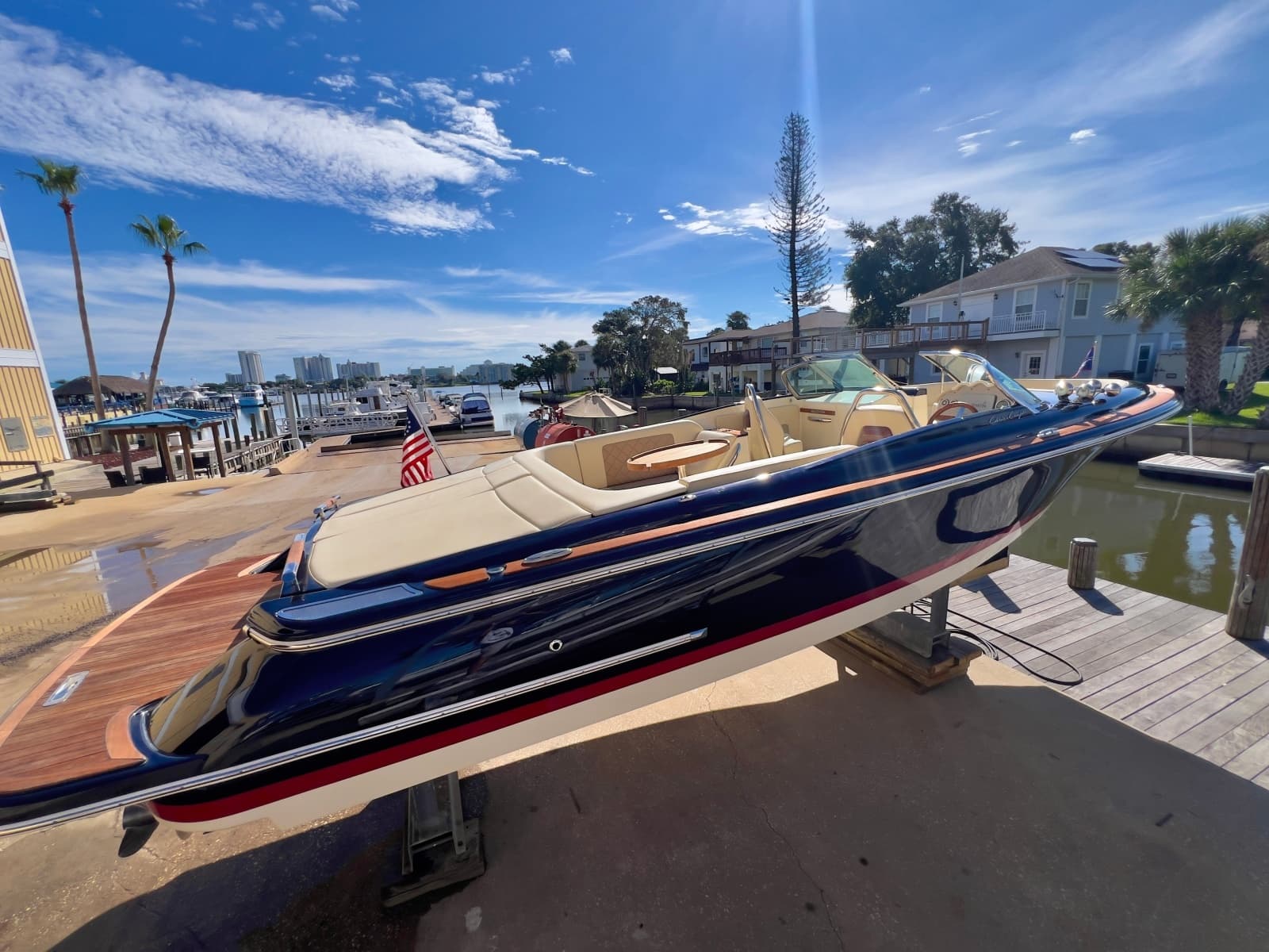 2020 Chris-Craft Launch 27 - Photo 15
