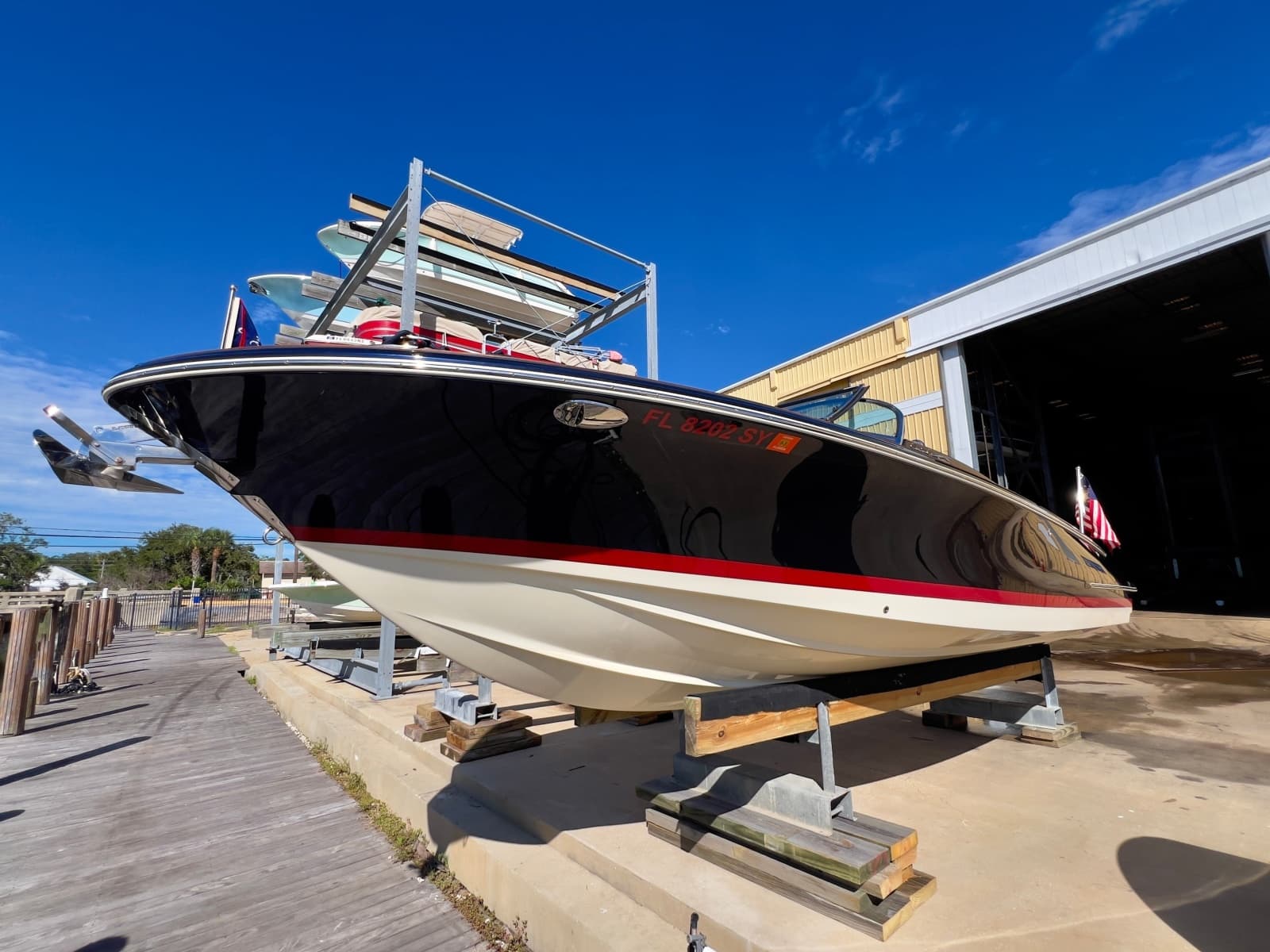 2020 Chris-Craft Launch 27 - Photo 12