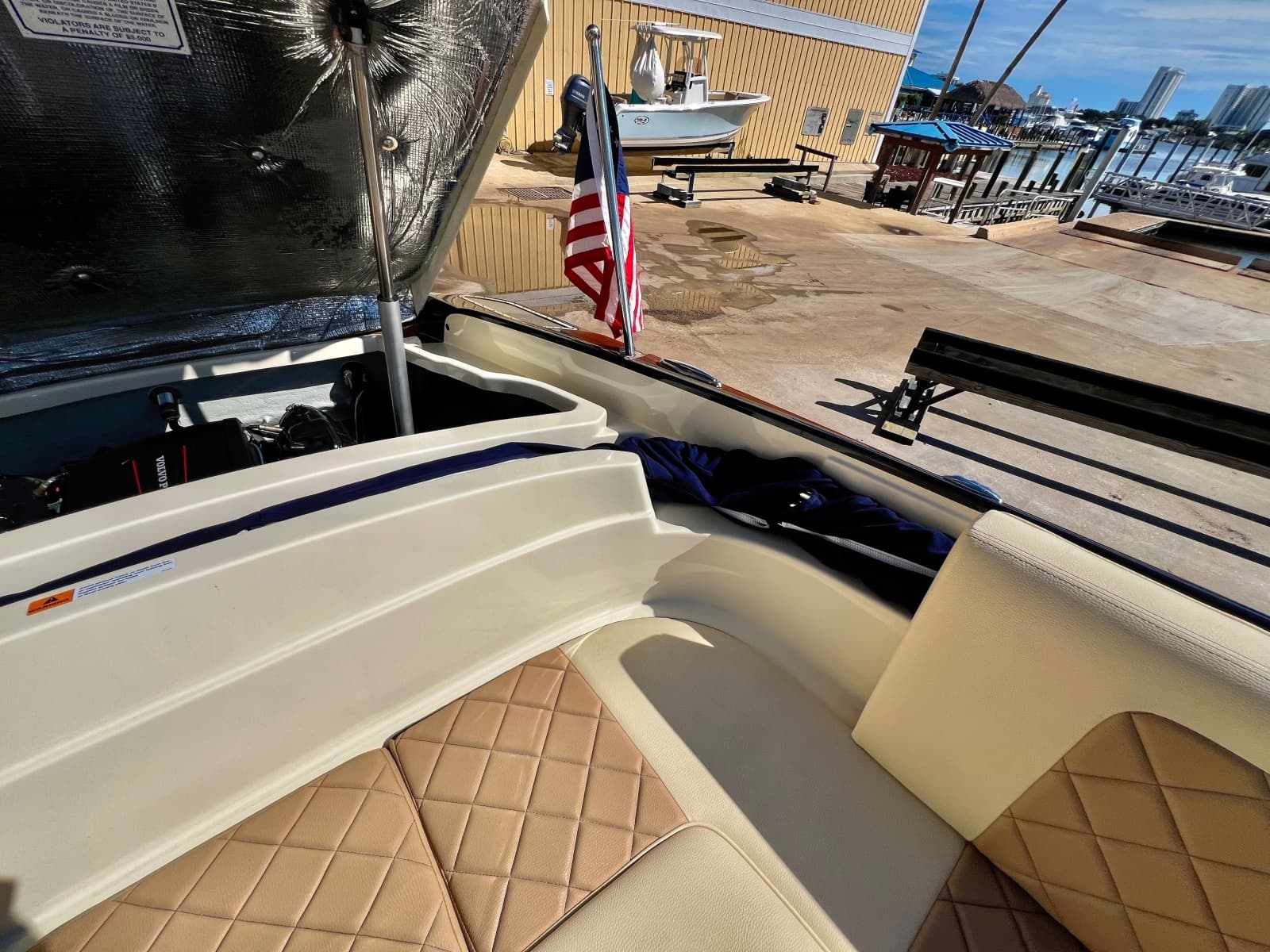 2020 Chris-Craft Launch 27 - Photo 84