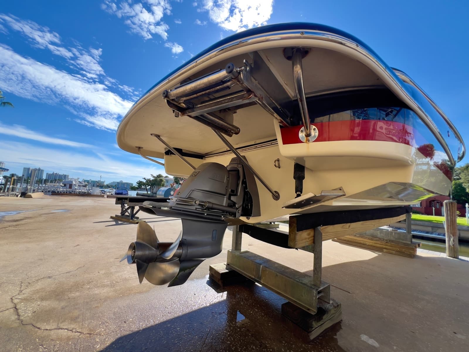 2020 Chris-Craft Launch 27 - Photo 24