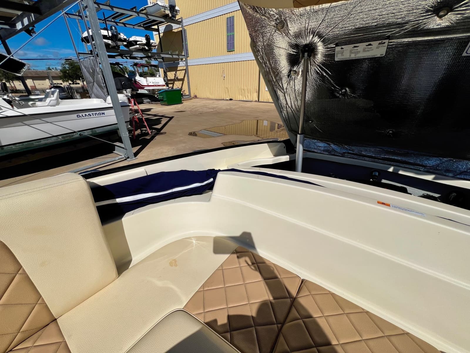 2020 Chris-Craft Launch 27 - Photo 86