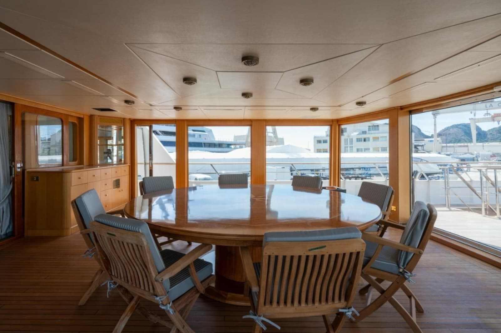 1979 Feadship  - Photo 4