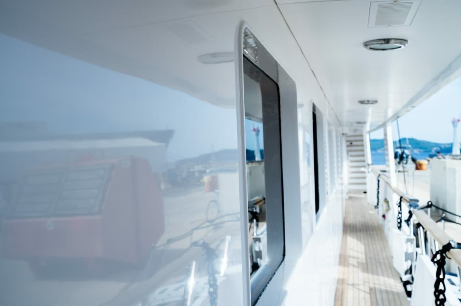 1979 Feadship  - Photo 33