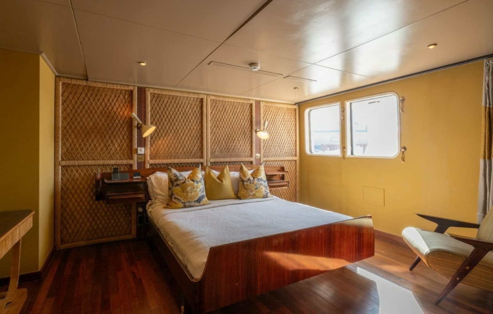 1979 Feadship  - Photo 13