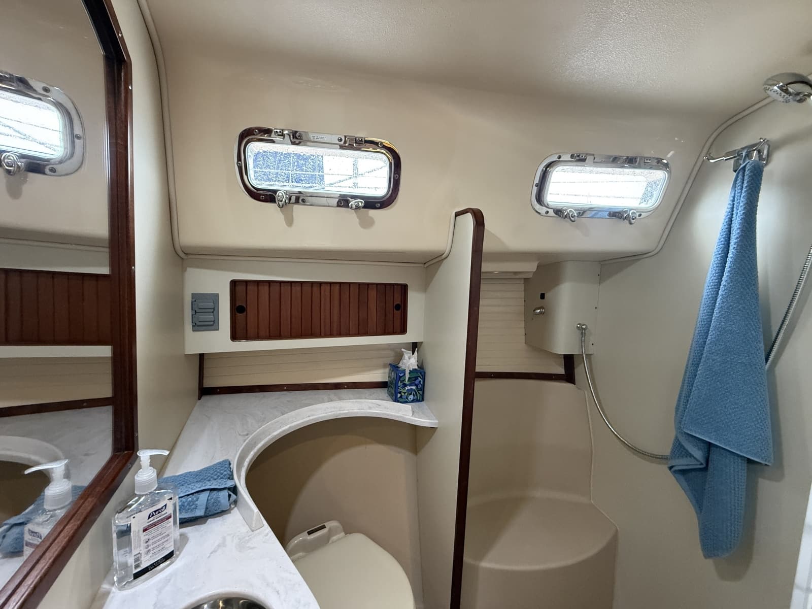 2025 Island Packet  - Photo 9