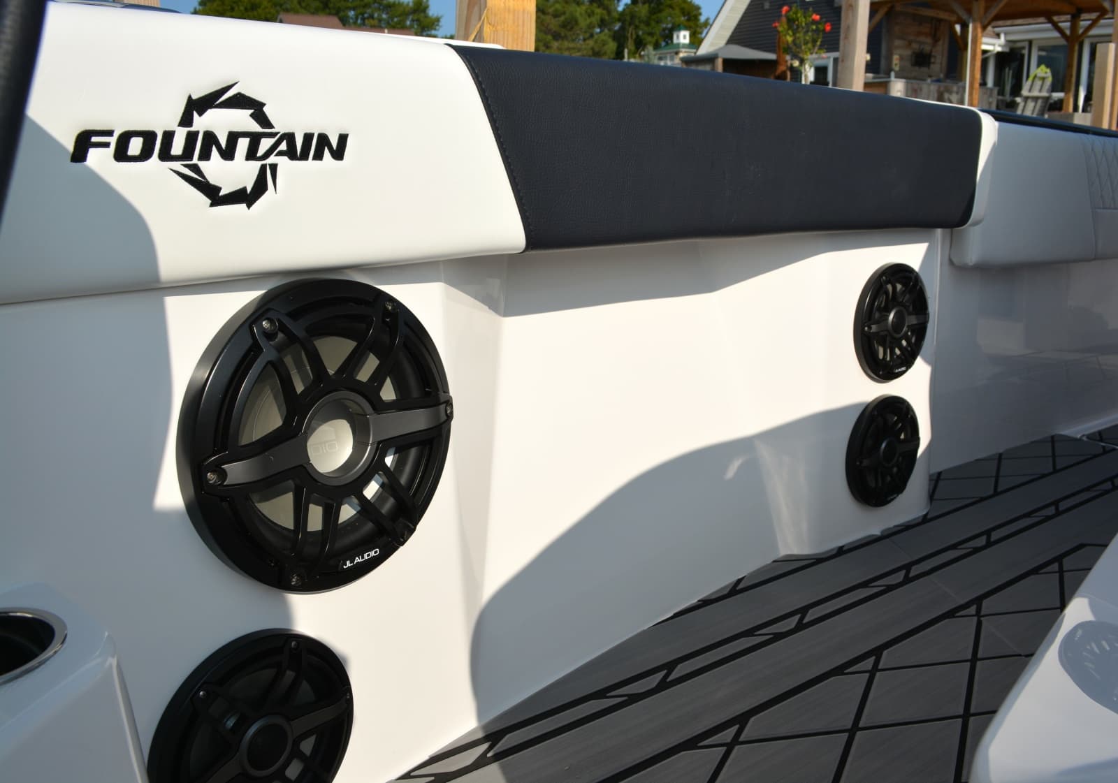 2025 Fountain 32 NX - Photo 24