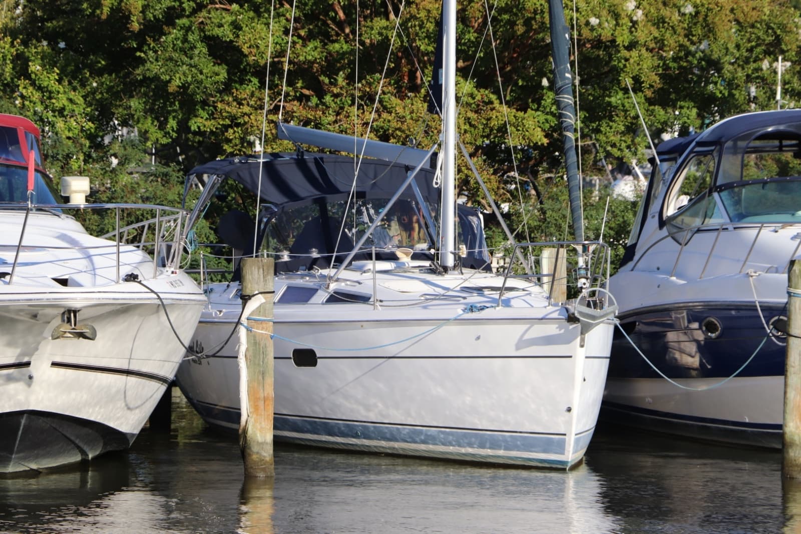 2002 Hunter 356 - Photo 1