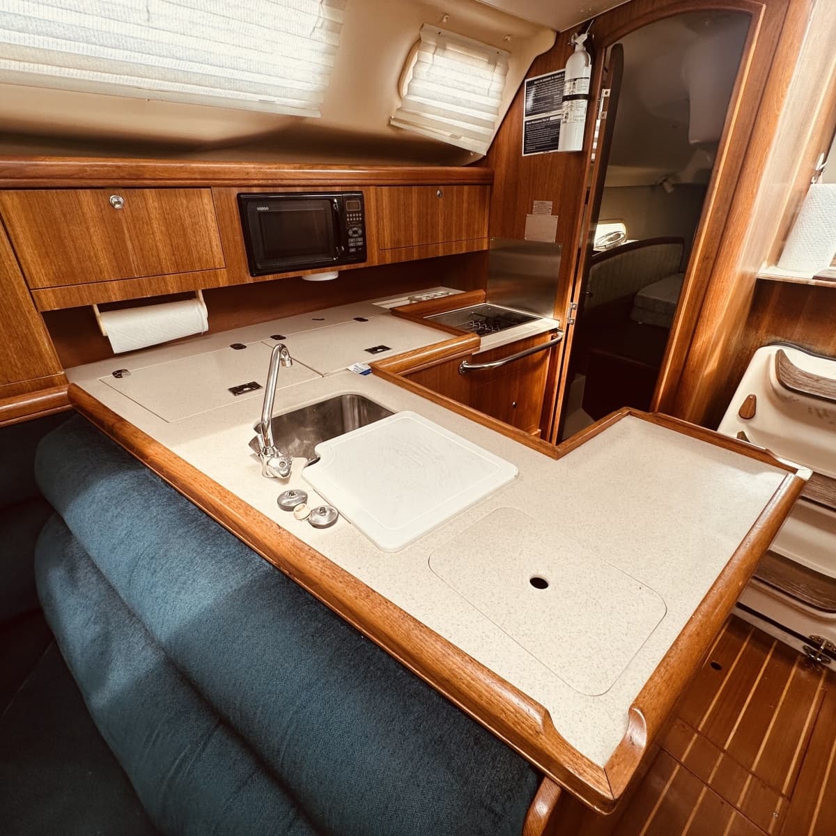 2002 Hunter 356 - Photo 28
