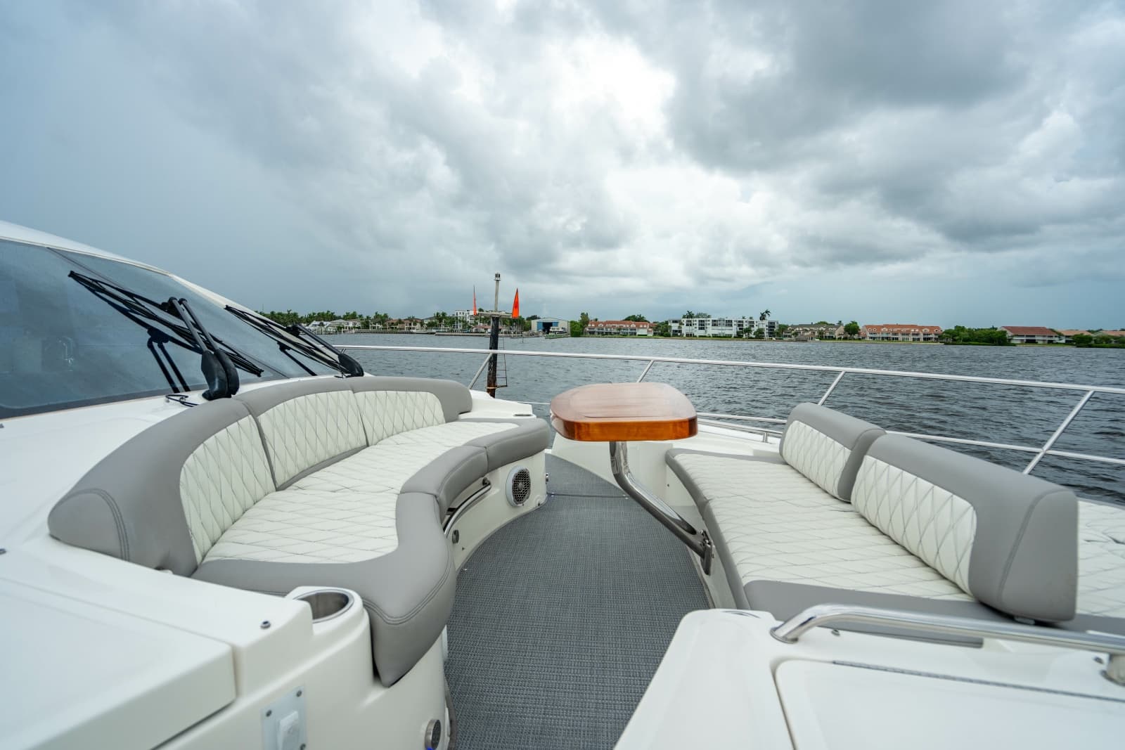 2017 Sea Ray L65 - Photo 69