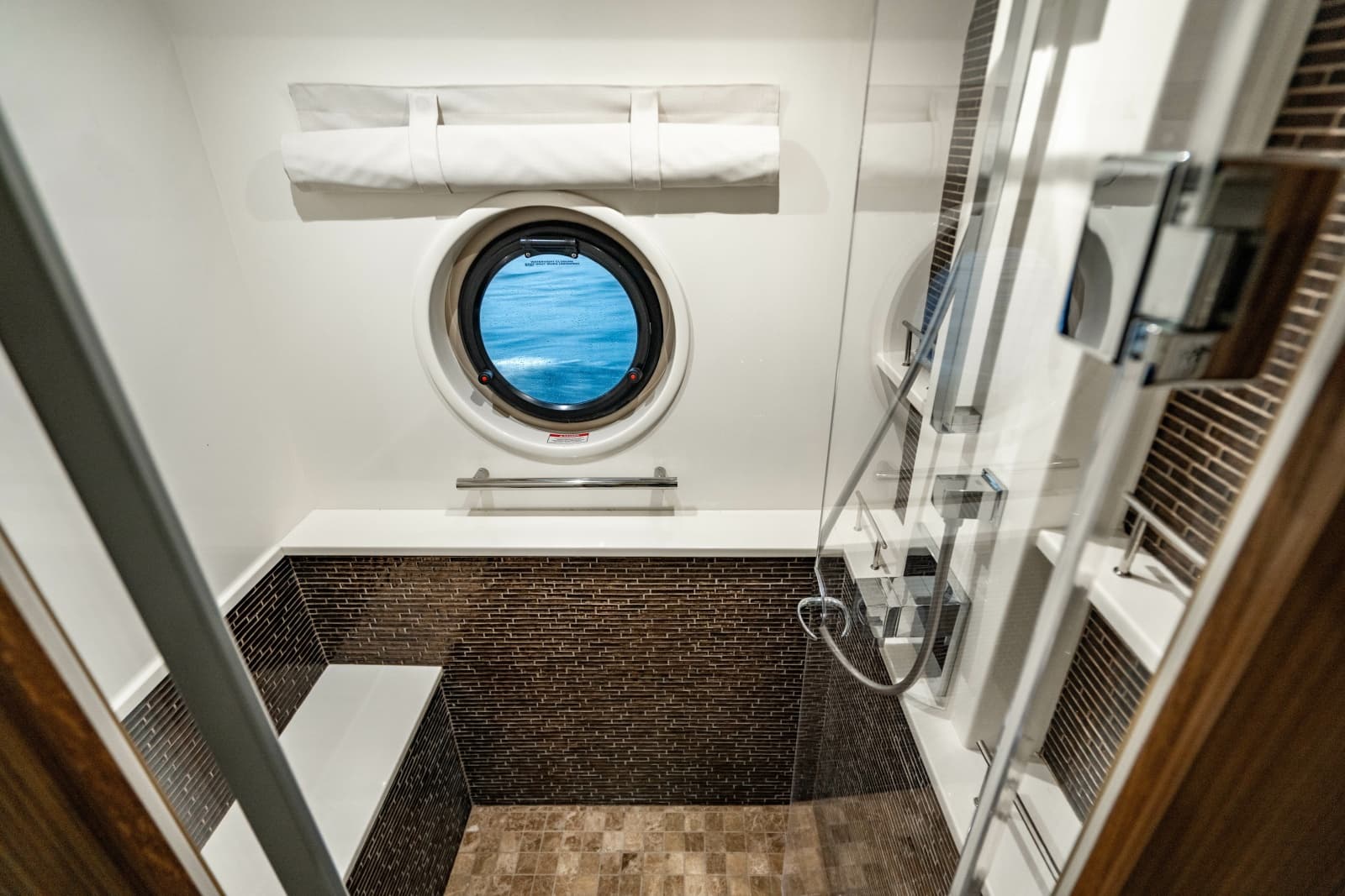 2017 Sea Ray L65 - Photo 101