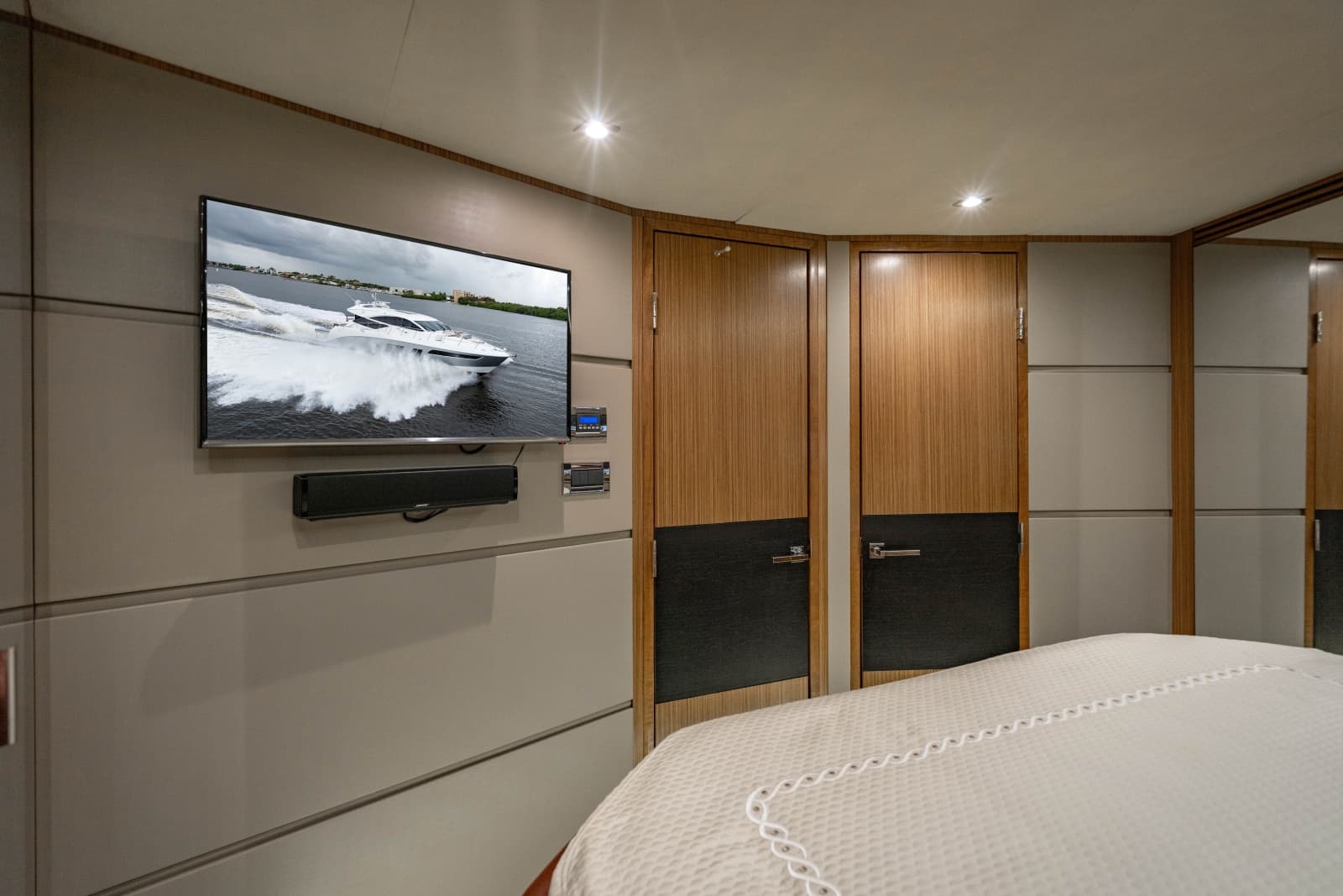 2017 Sea Ray L65 - Photo 34