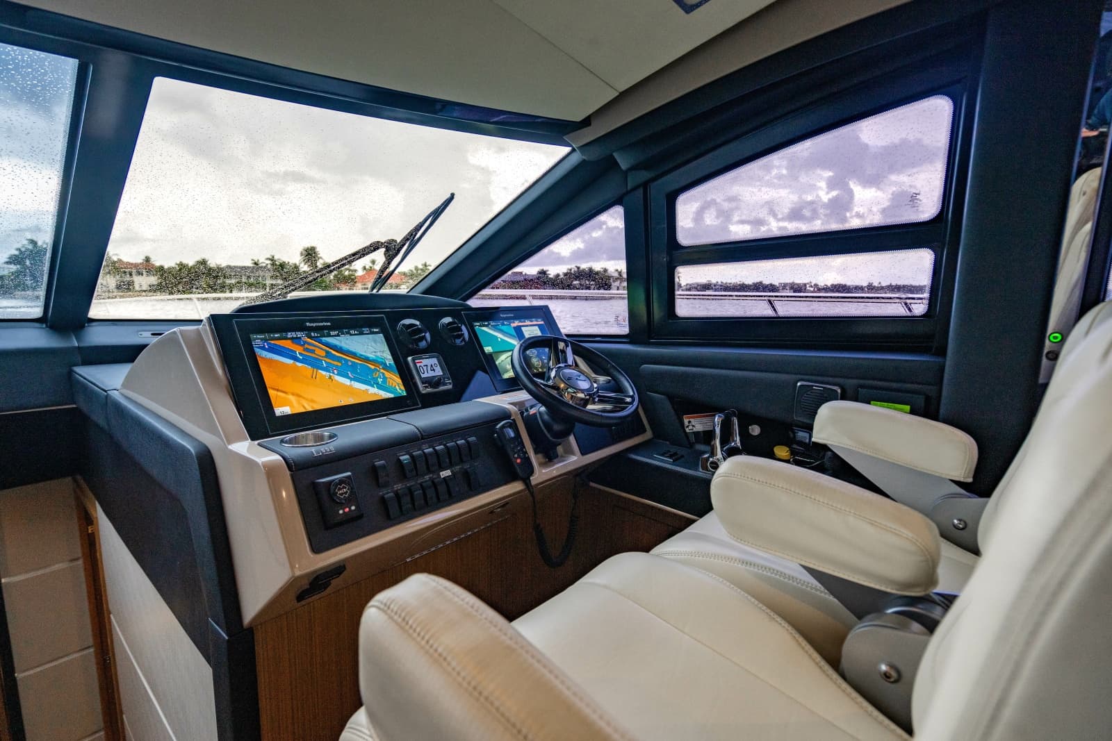 2017 Sea Ray L65 - Photo 85