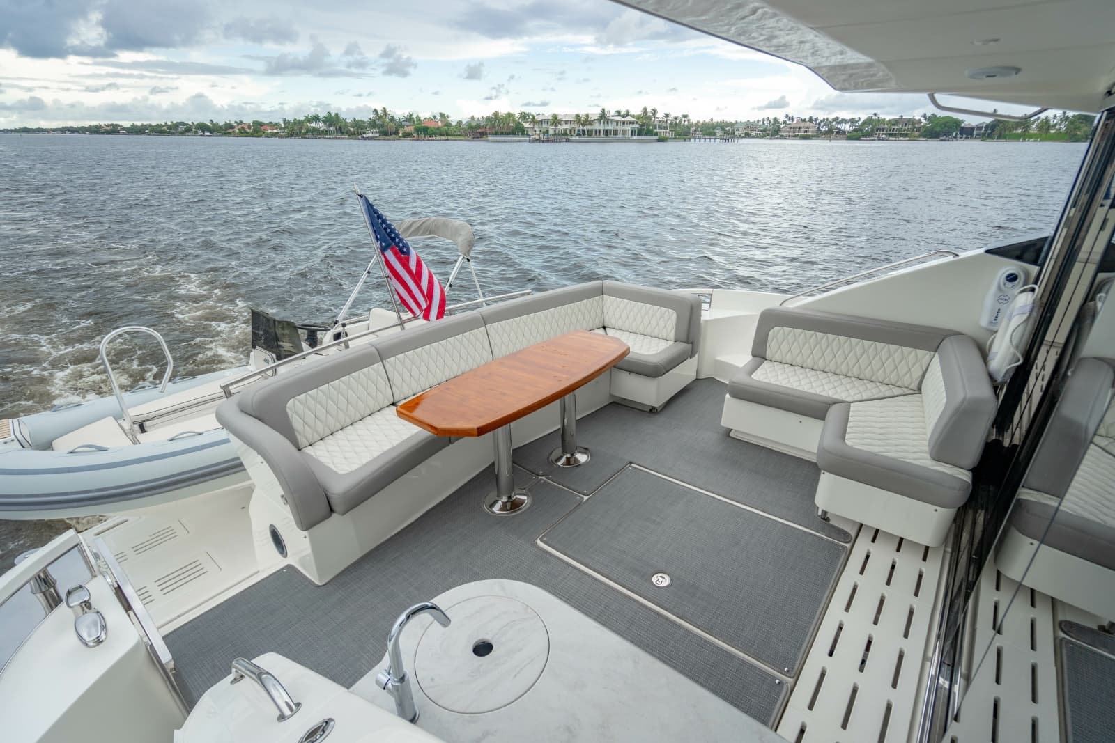2017 Sea Ray L65 - Photo 52