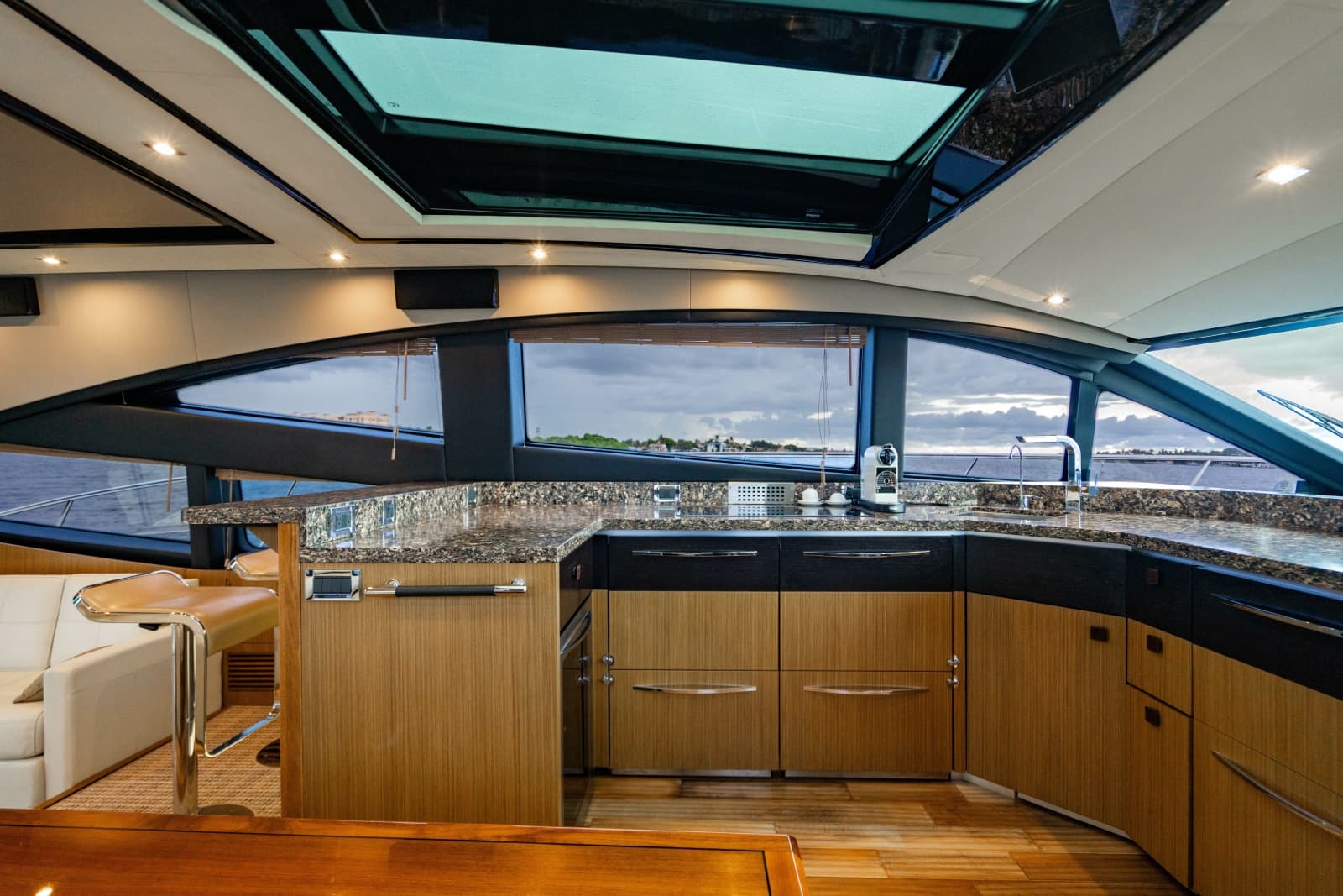 2017 Sea Ray L65 - Photo 93