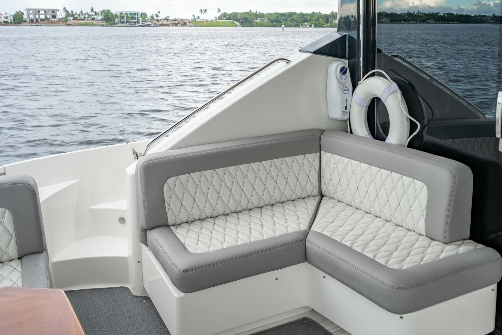 2017 Sea Ray L65 - Photo 58