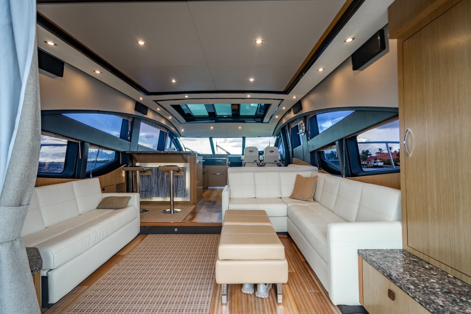 2017 Sea Ray L65 - Photo 72