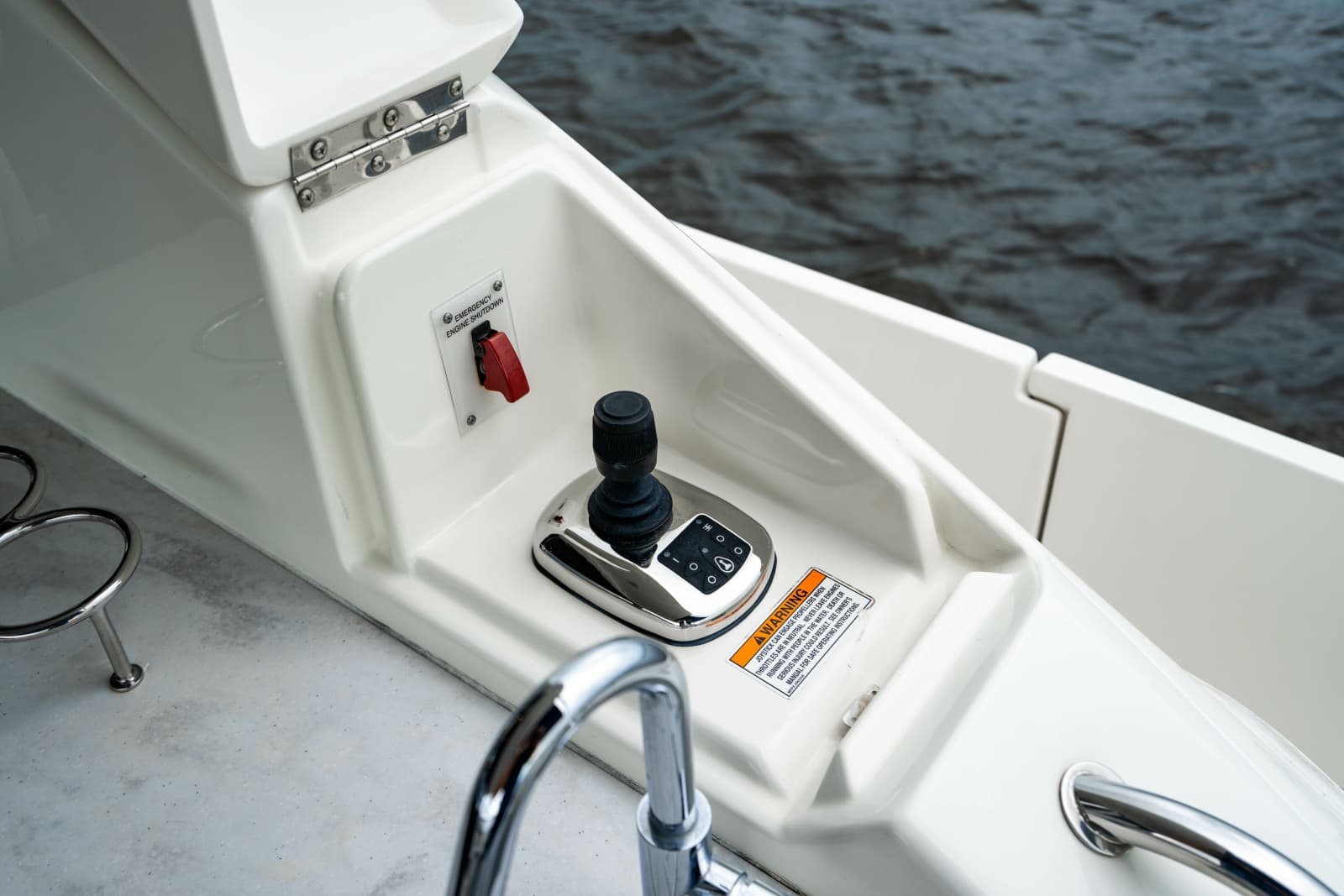 2017 Sea Ray L65 - Photo 63