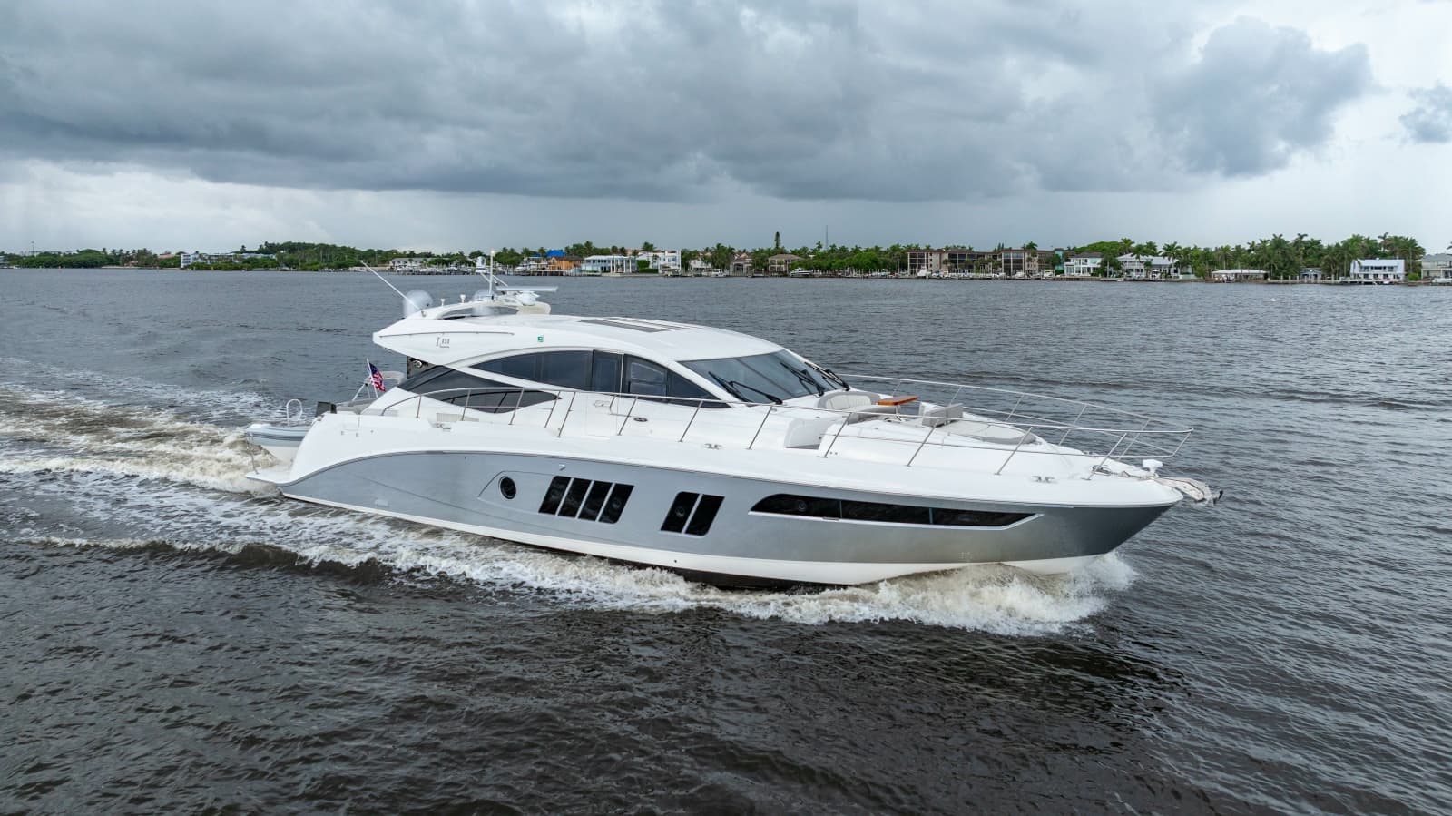 2017 Sea Ray L65 - Photo 2