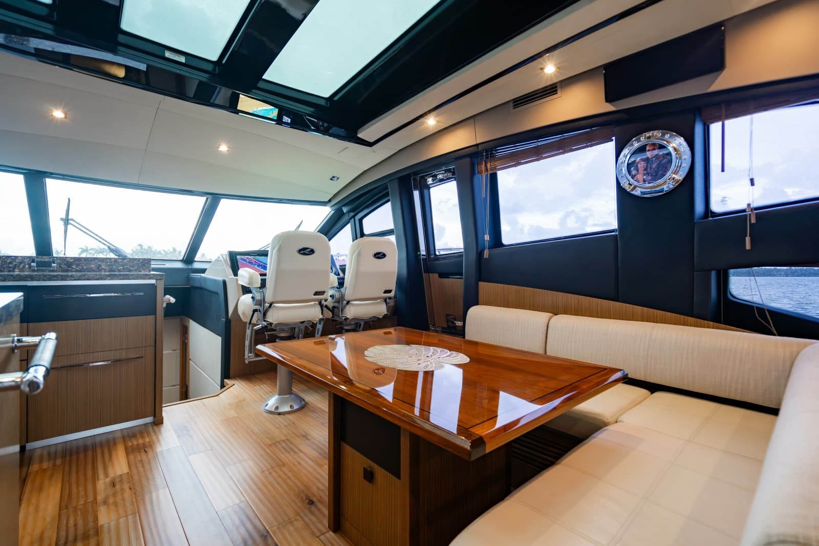 2017 Sea Ray L65 - Photo 84