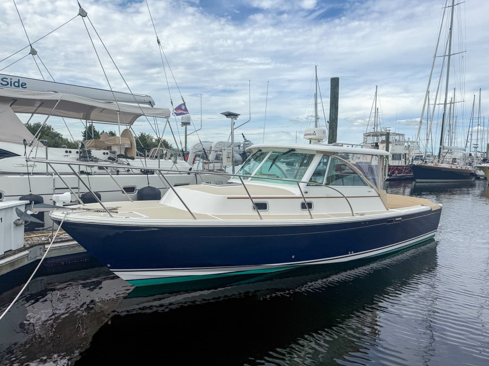 2004 Hunt Yachts SurfHunter 29 - Photo 1