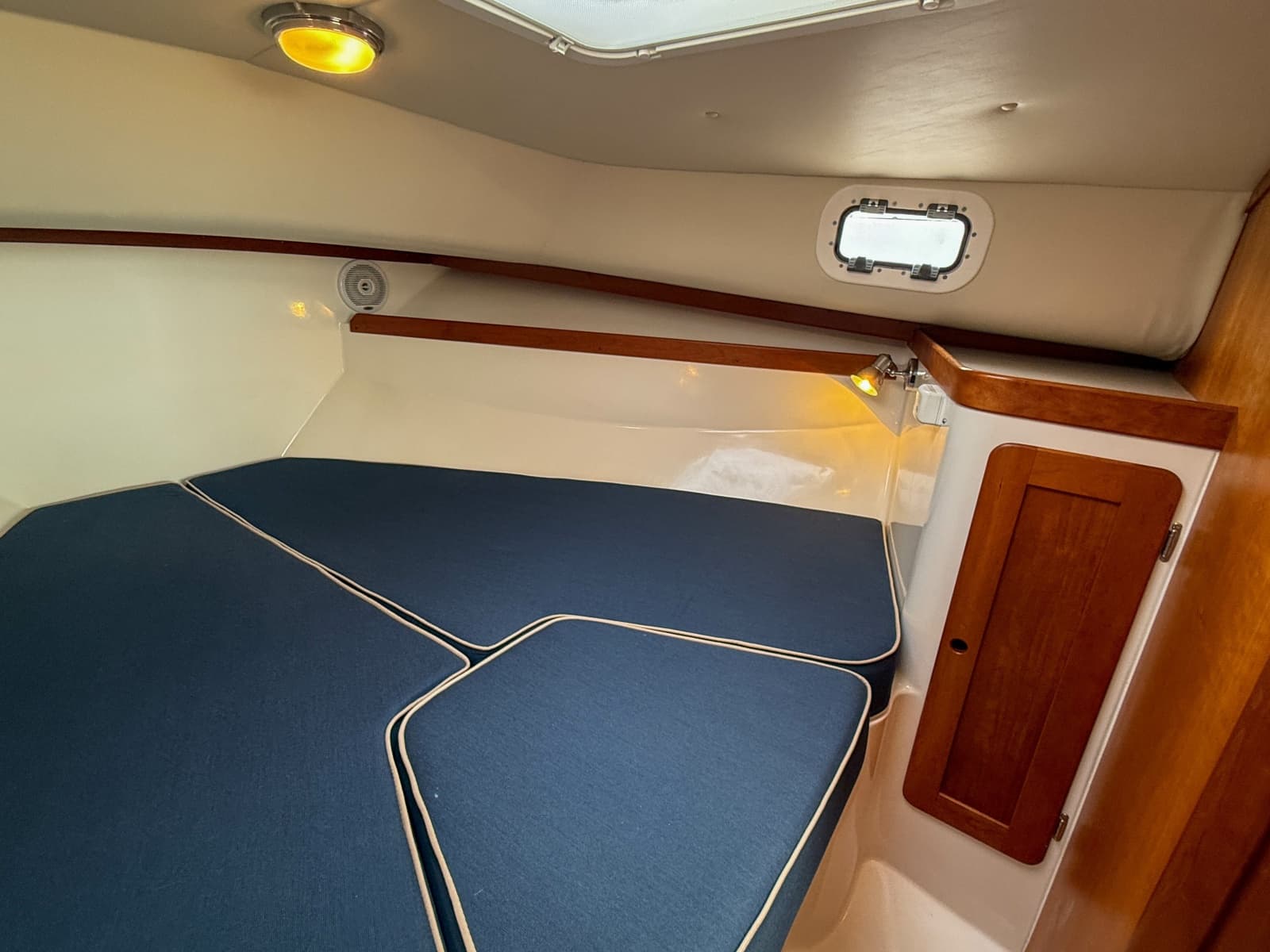 2004 Hunt Yachts SurfHunter 29 - Photo 22