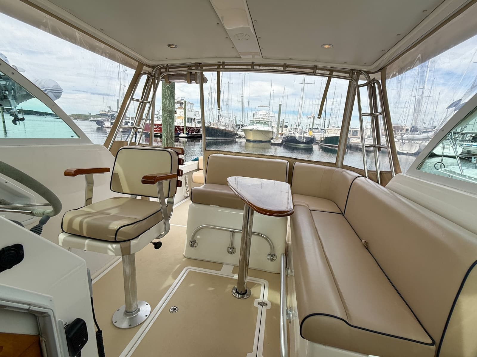 2004 Hunt Yachts SurfHunter 29 - Photo 28