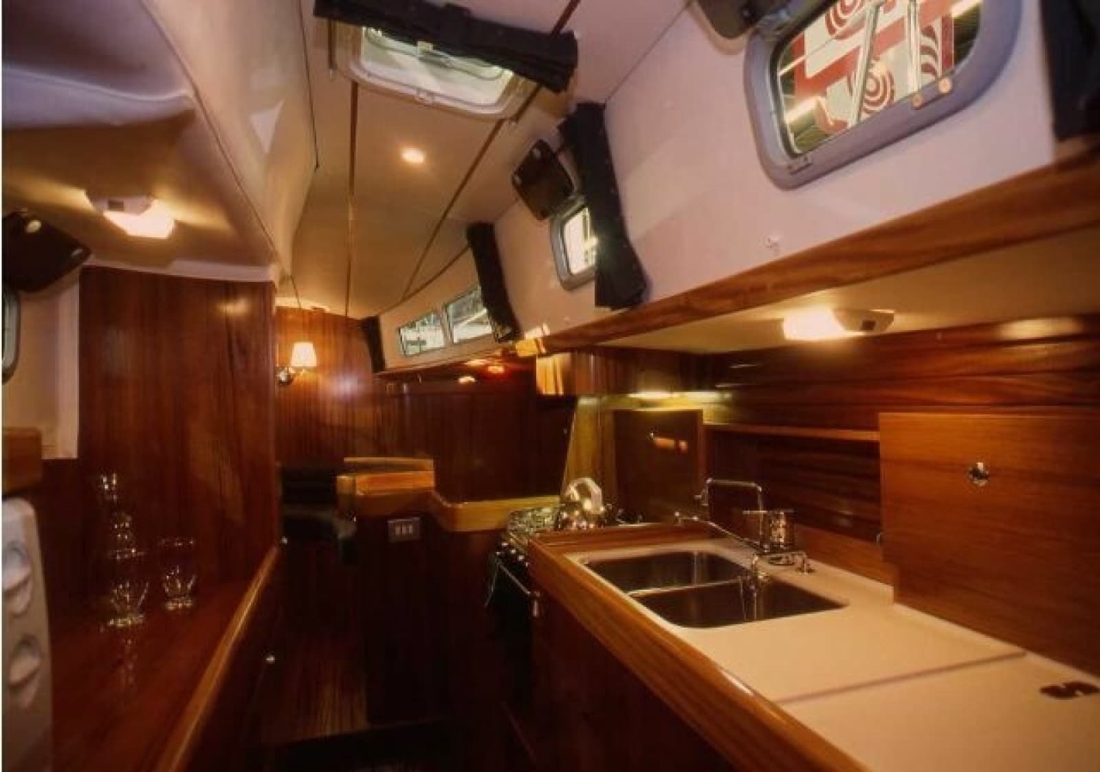 1995 Beneteau 44 Center Cockpit - Photo 7
