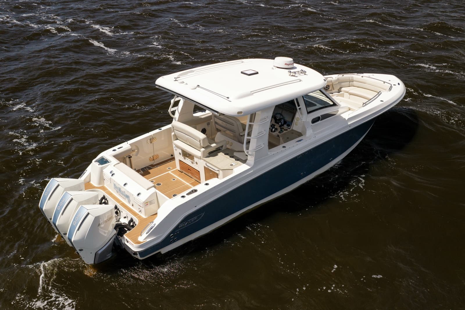 2021 Boston Whaler Realm - Photo 7