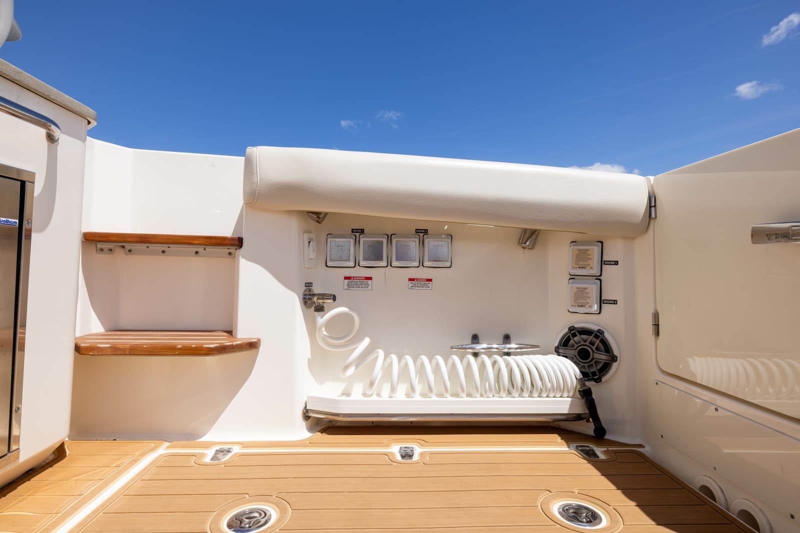 2021 Boston Whaler Realm - Photo 51