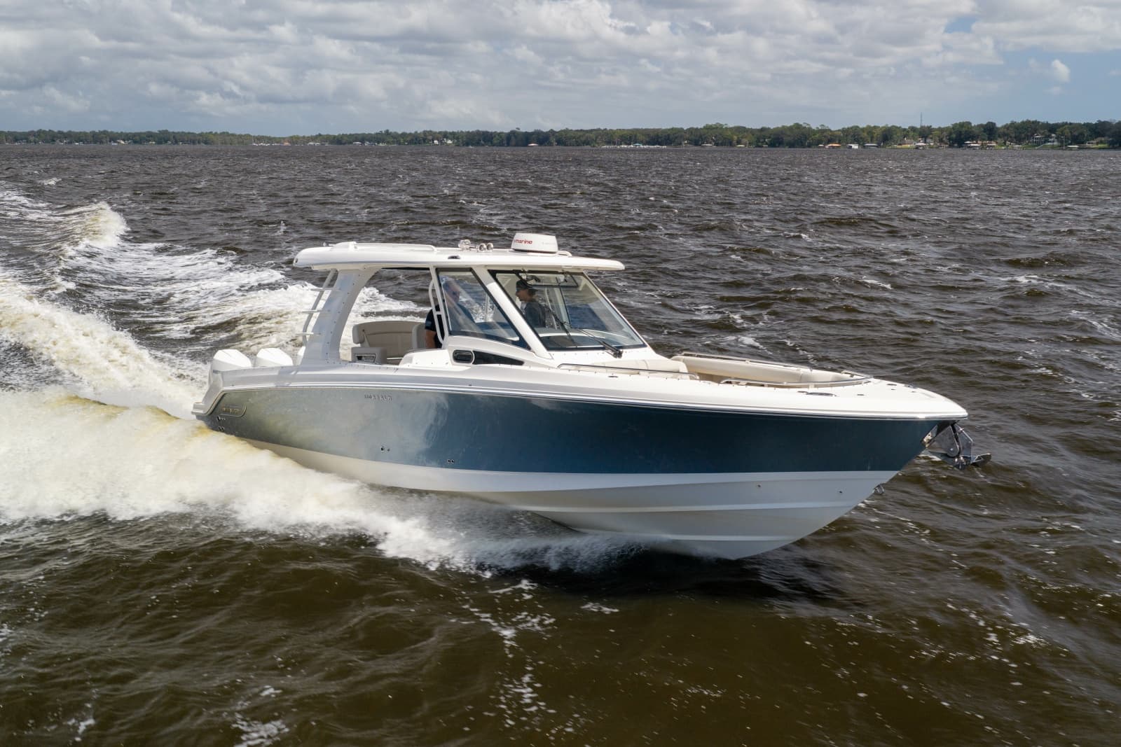 2021 Boston Whaler Realm - Photo 10