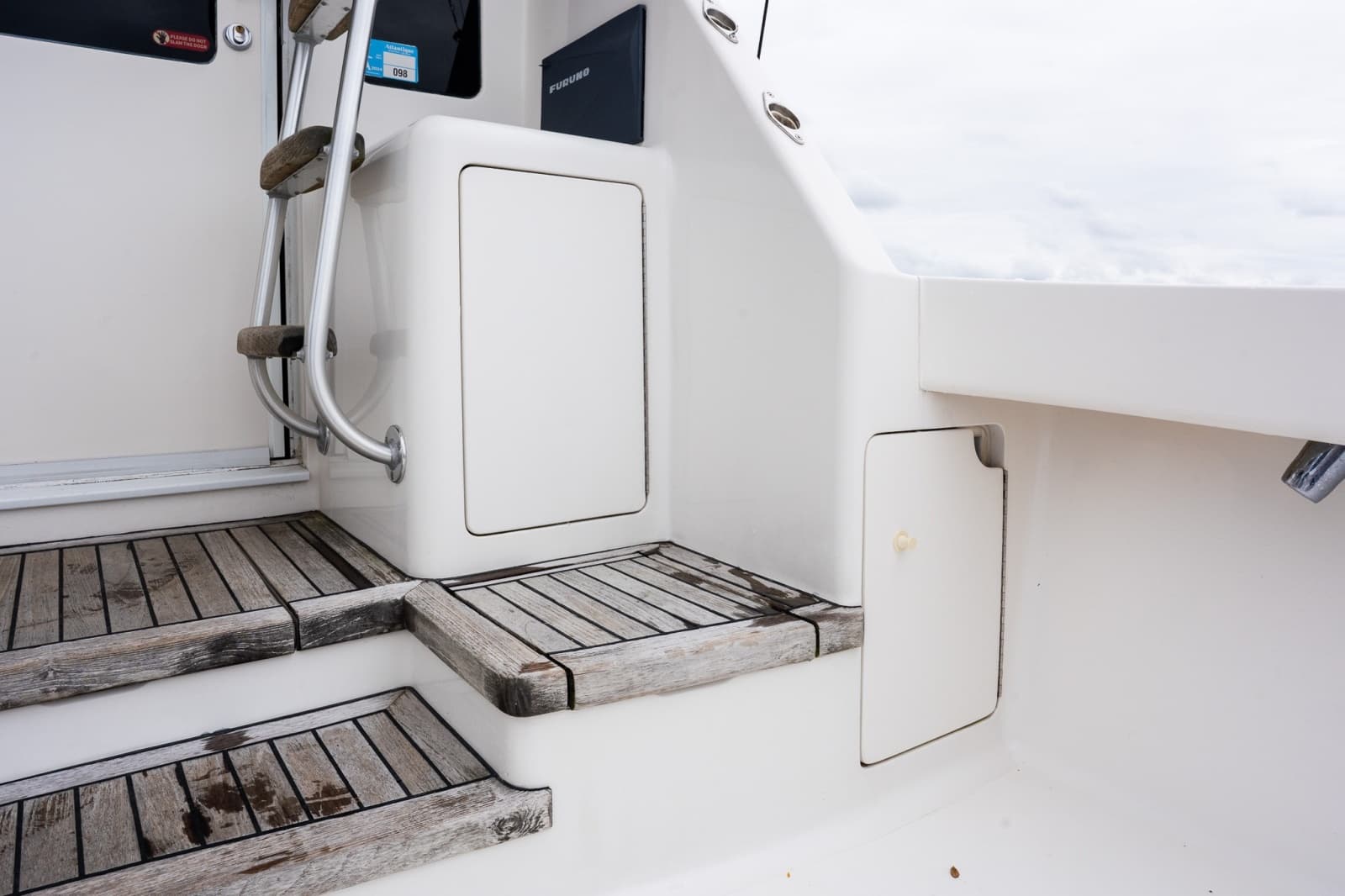 2007 Viking 48 Convertible - Photo 75