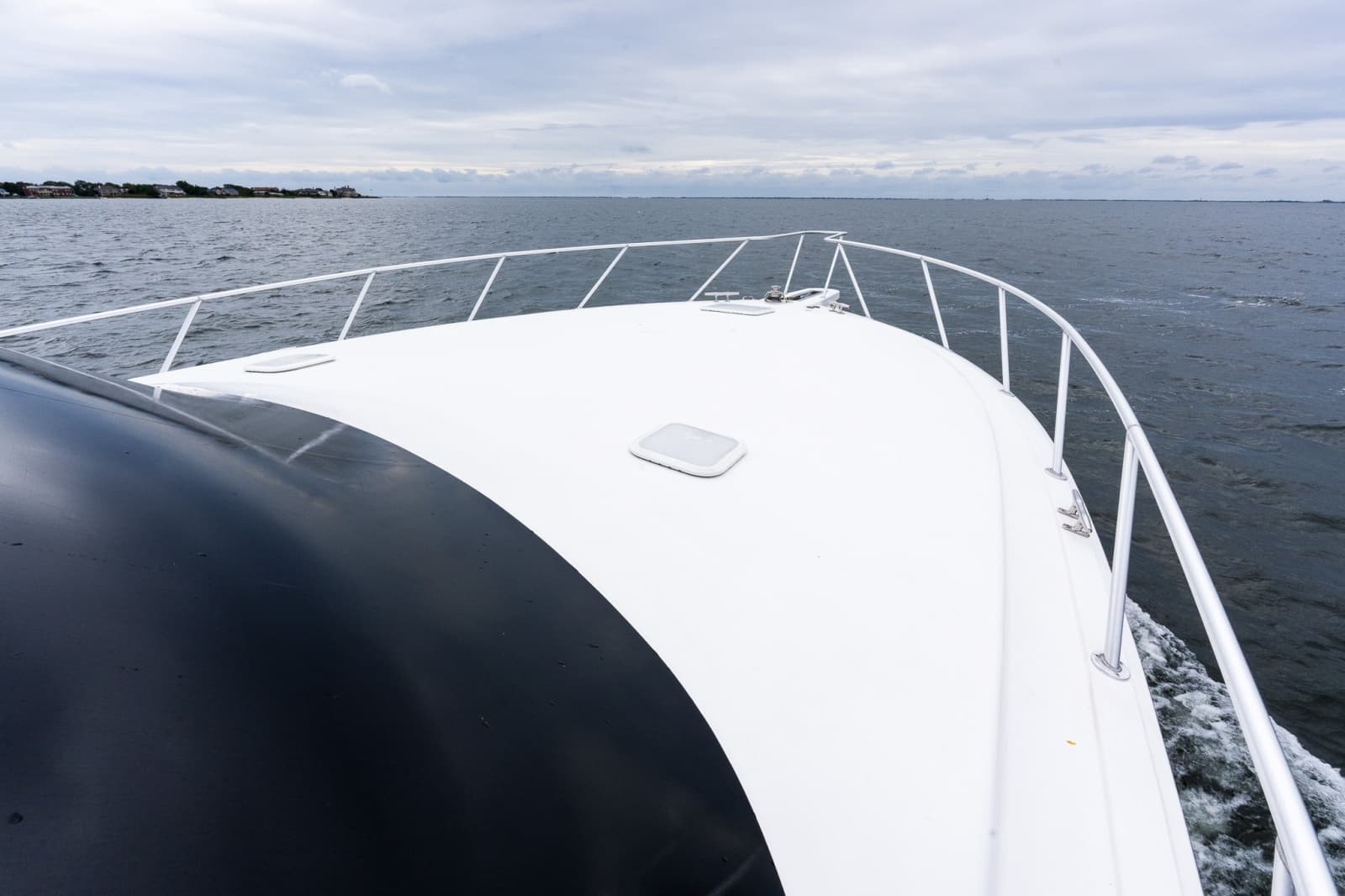 2007 Viking 48 Convertible - Photo 10