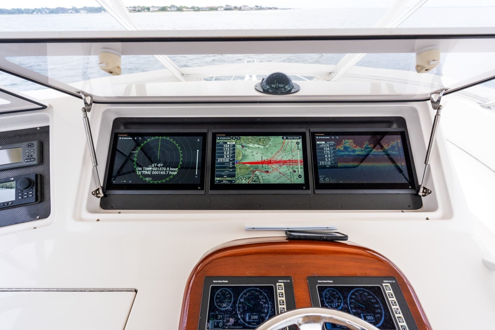 2007 Viking 48 Convertible - Photo 19