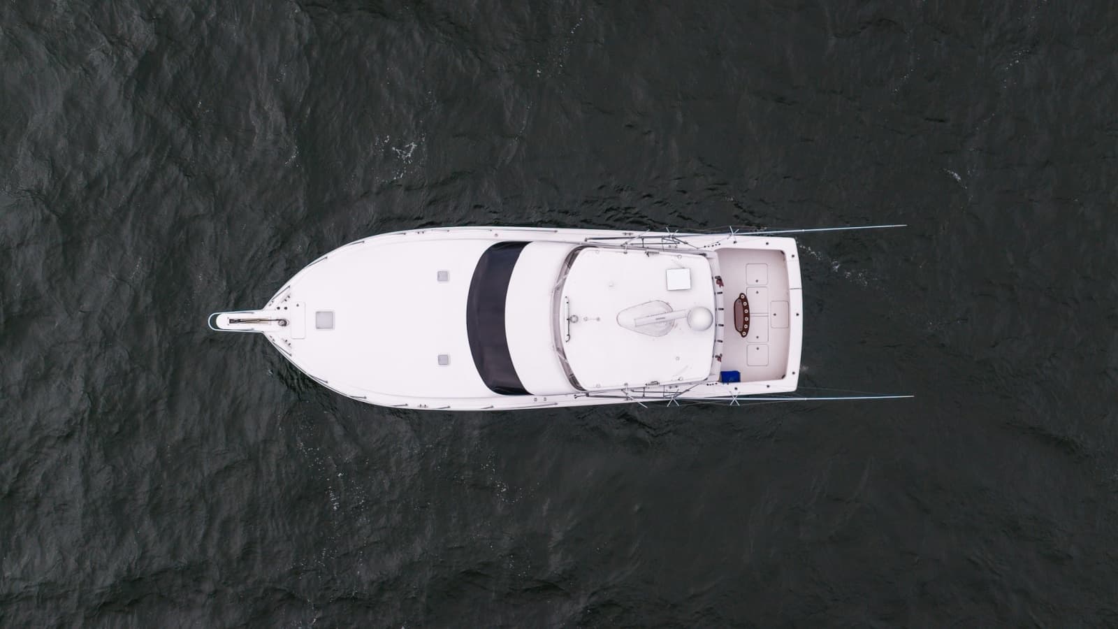 2007 Viking 48 Convertible - Photo 8