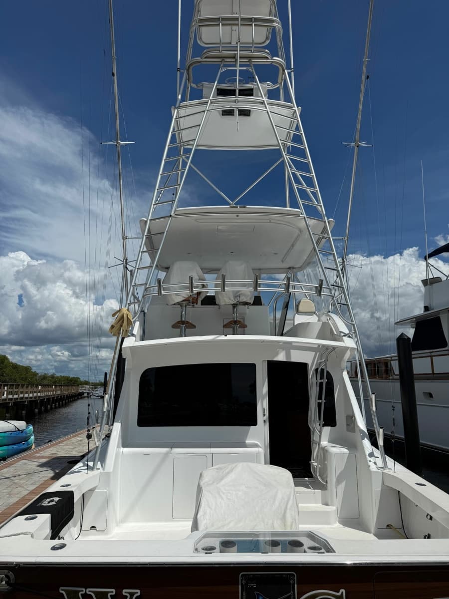 2002 Viking 52 Convertible - Photo 79