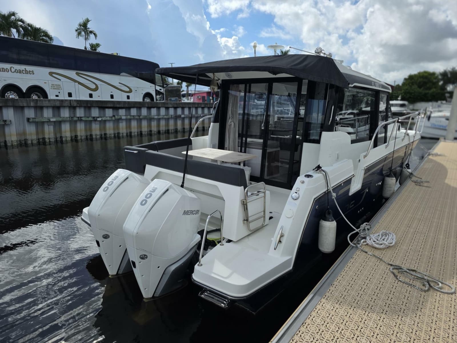 2022 Jeanneau NC 1095 - Photo 1