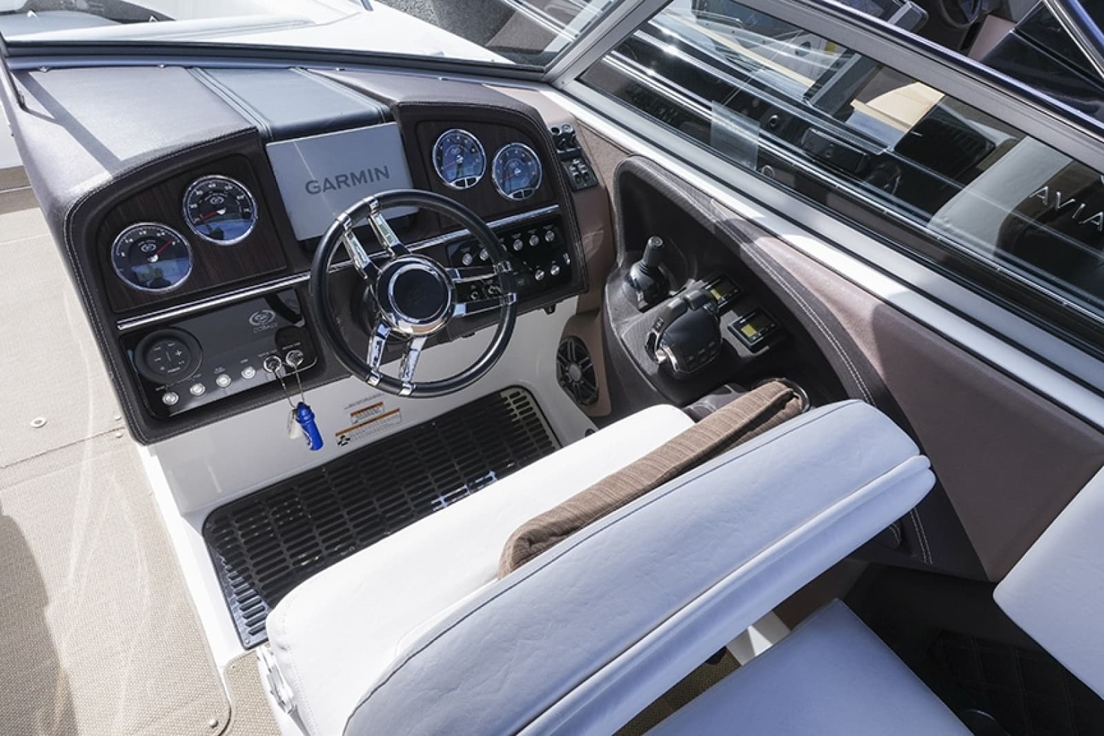 2014 Cobalt 296 - Photo 11