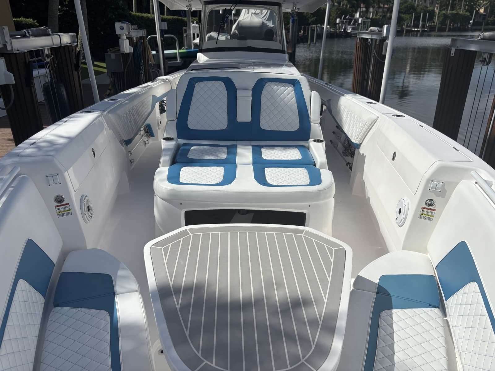 2020 Intrepid 407 Panacea - Photo 12
