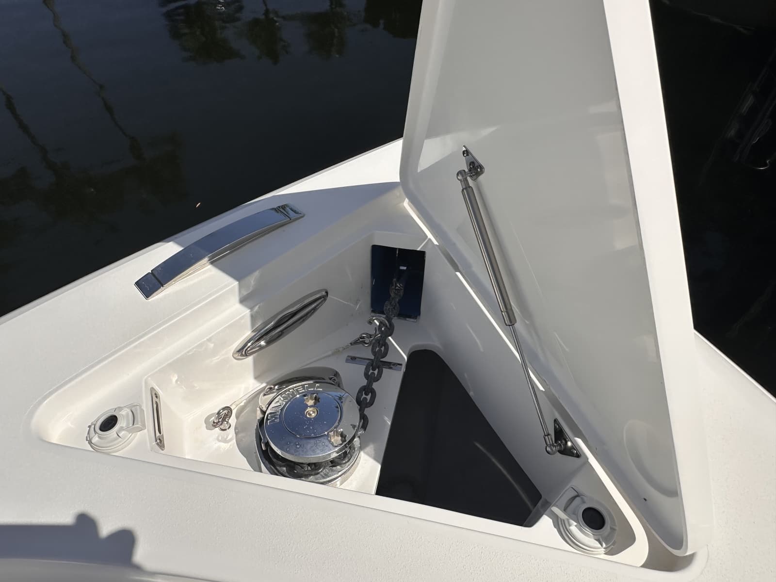 2020 Intrepid 407 Panacea - Photo 17