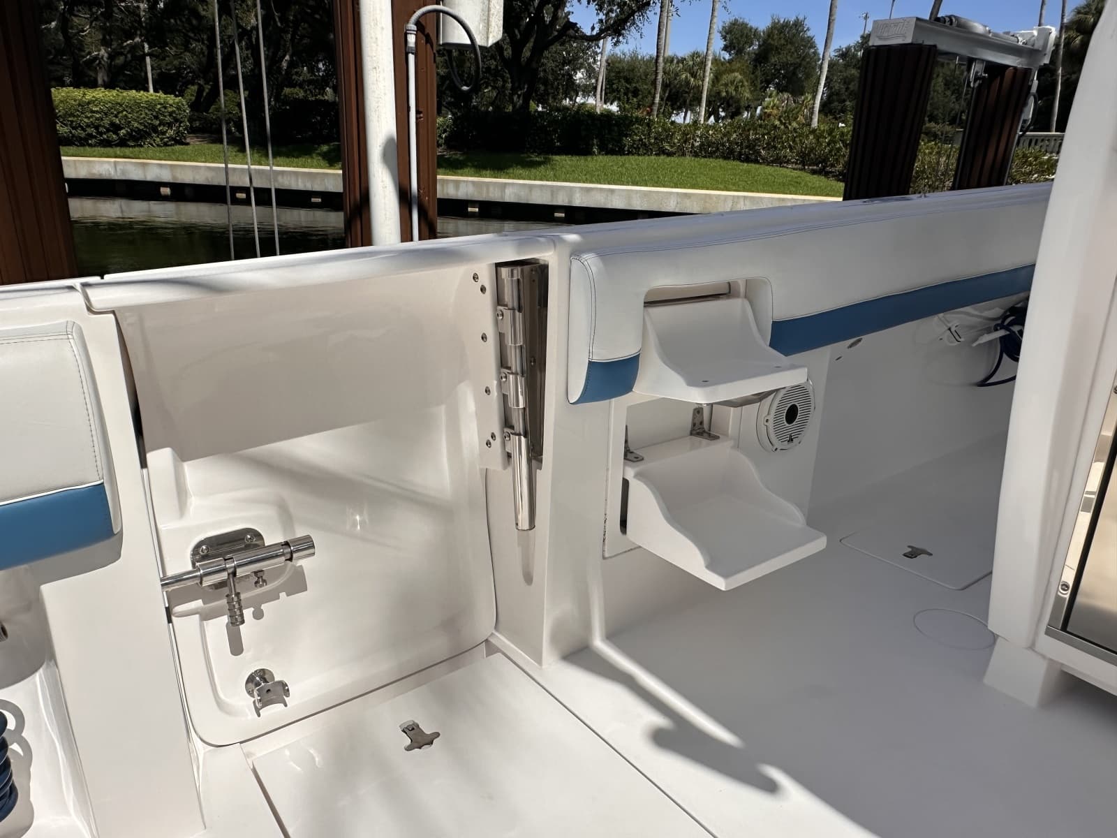 2020 Intrepid 407 Panacea - Photo 5