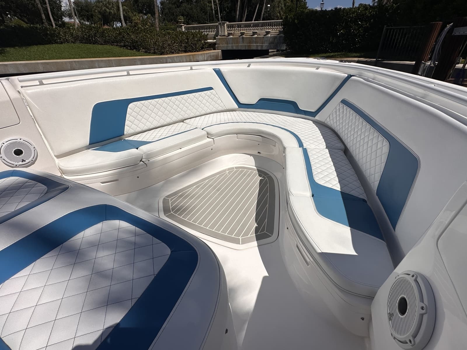 2020 Intrepid 407 Panacea - Photo 18