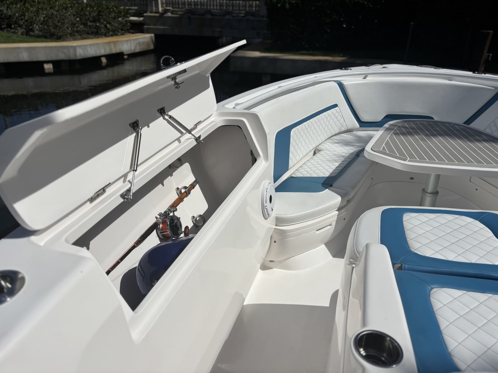 2020 Intrepid 407 Panacea - Photo 10