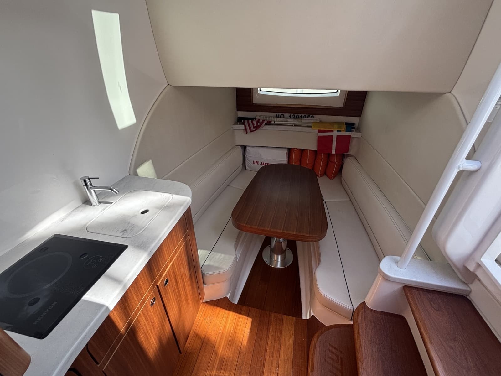 2020 Intrepid 407 Panacea - Photo 16