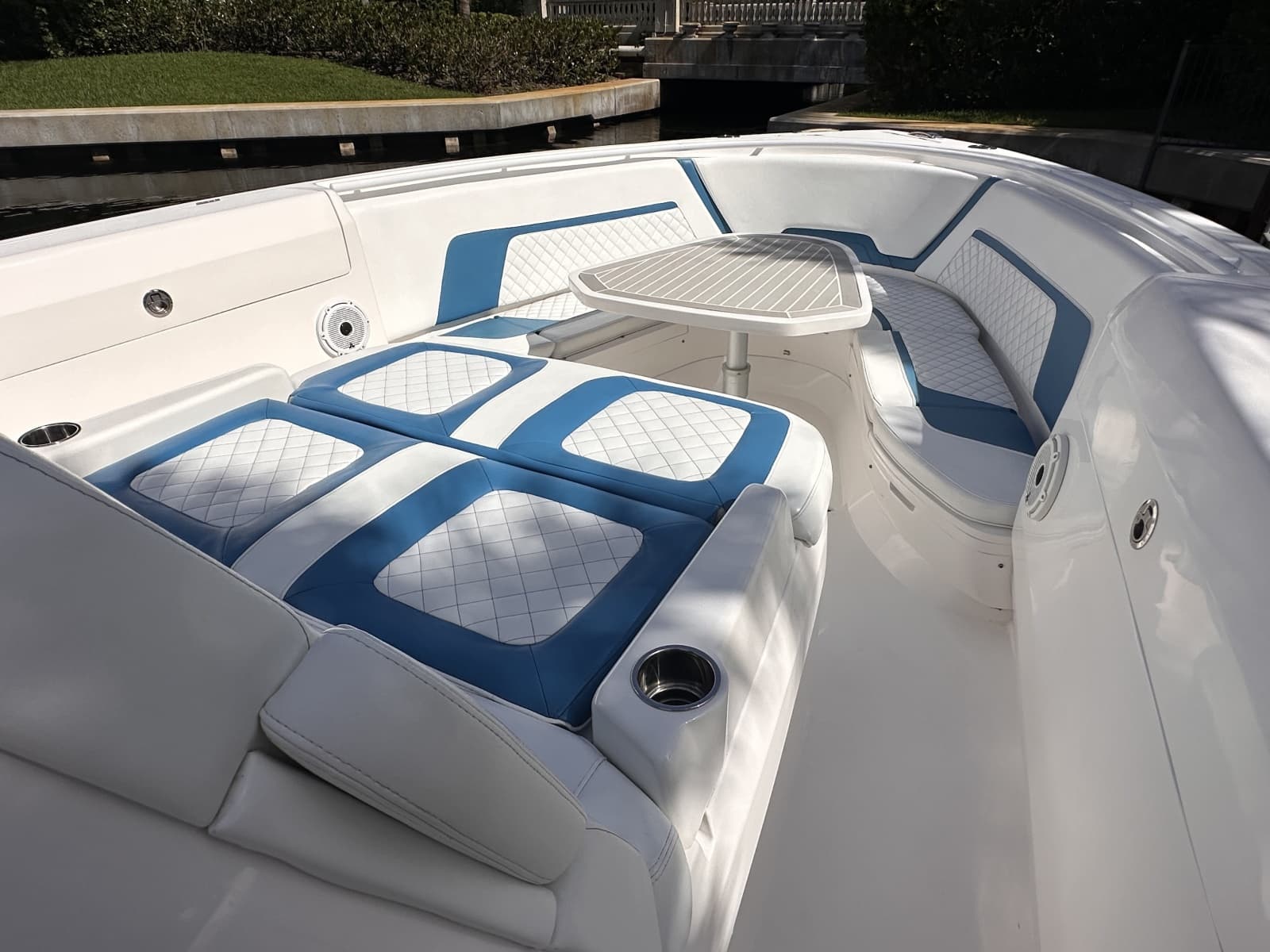2020 Intrepid 407 Panacea - Photo 9